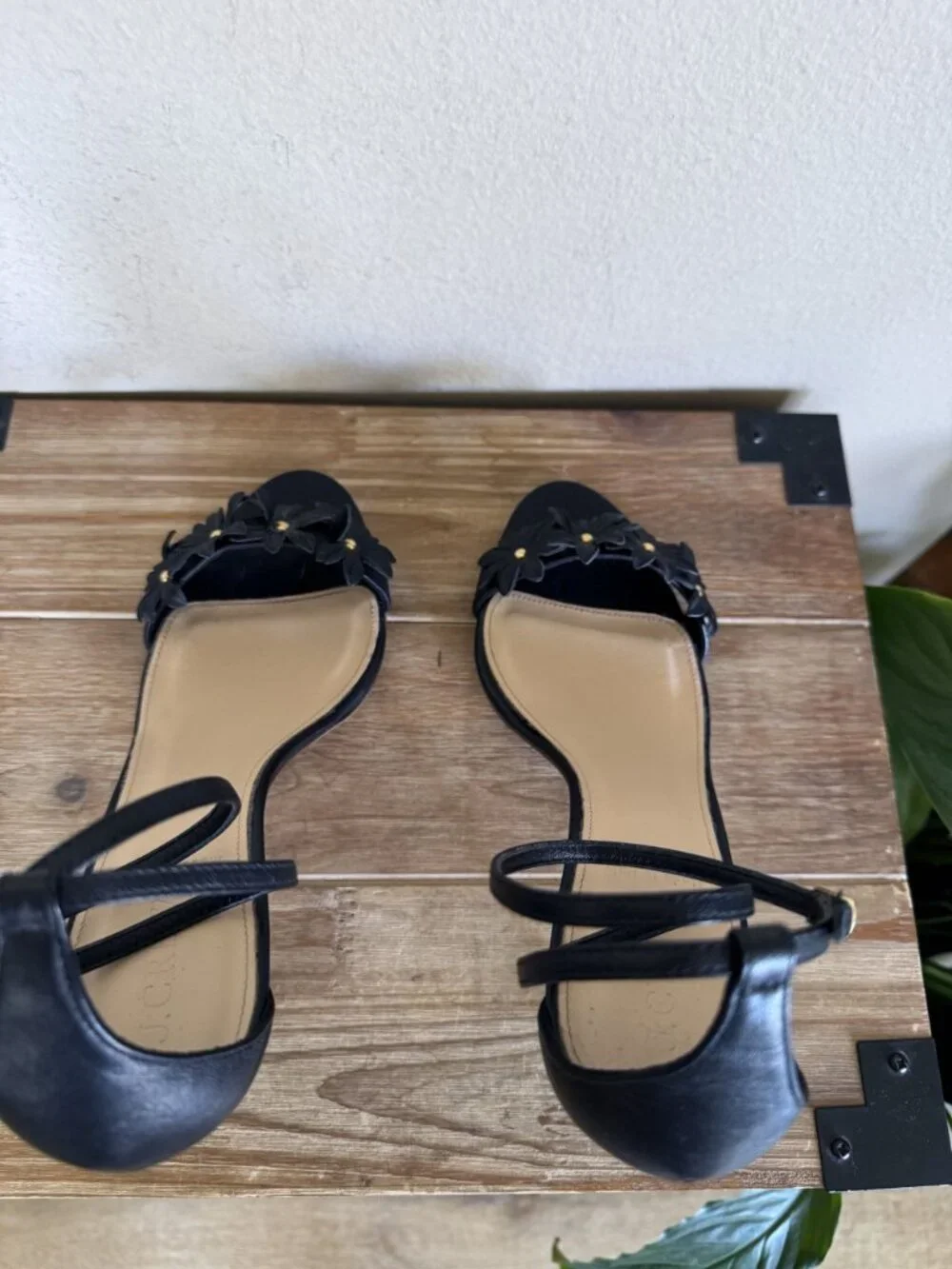 J. CREW Black Leather 3-D Floral Ankle Wrap Open Toe Stiletto Sandals Size 9